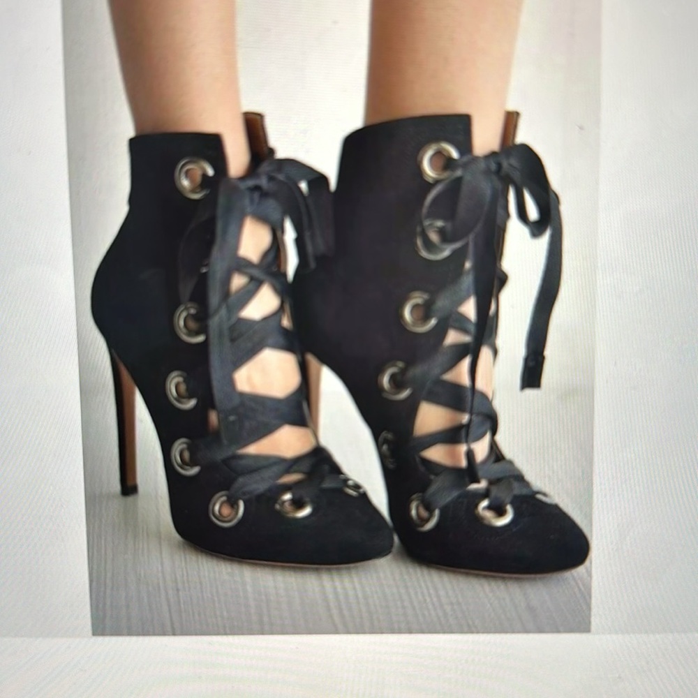 Alaia Suede Tie front booties size 37.5